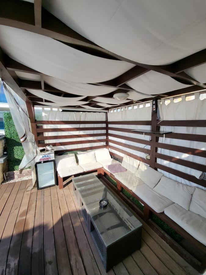 Large Luxury Apartment - Penthouse - Terrace Bucarest Extérieur photo